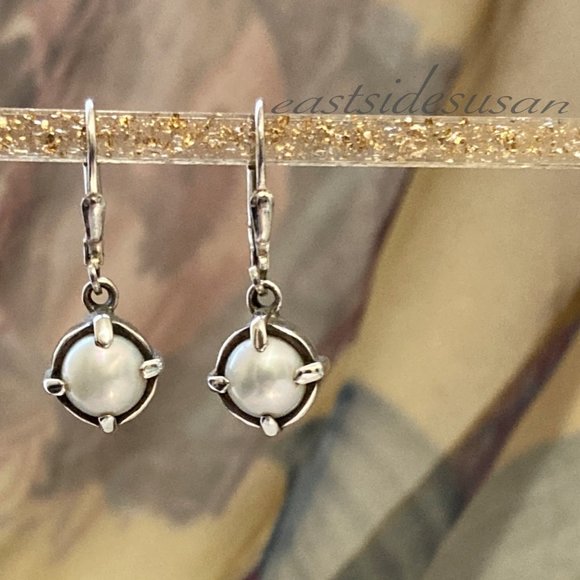 Jewelry - Delicate PEARL in STERLING SILVER Dangling Earrings LEVER BACK